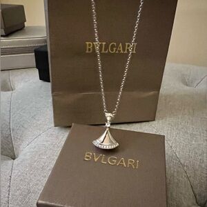 New Necklace silver BVL